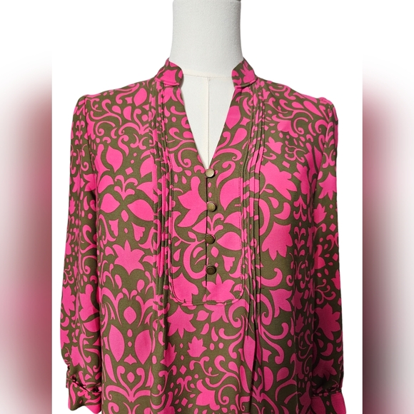 NWOT Banana Republic Fuchsia Olive Two Tone Floral Blouse - Picture 2 of 4
